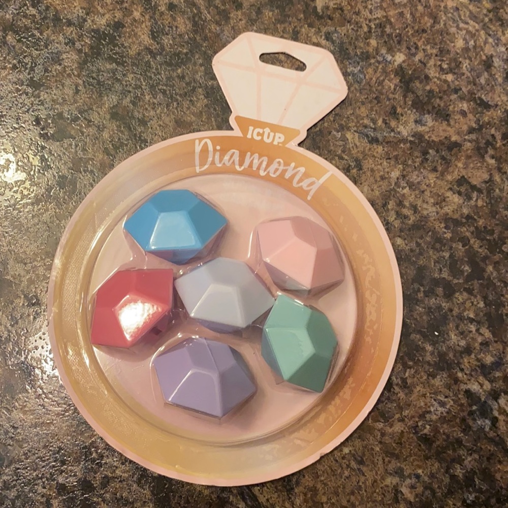 Silicone wine glass charms!🍷